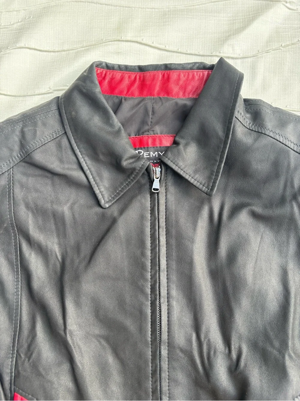 Remy Men's Lambskin Leather Bomber Jacket Black Red Trim Sz 38 Small Like New